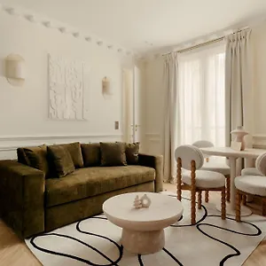 Leon Appartement Paris